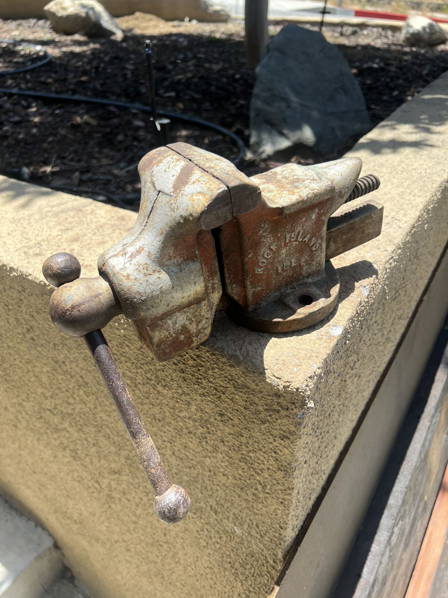 Rock Island Vise
