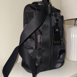 Tumi  Alpha Bravo 