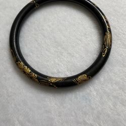 Hertien Jade bangles