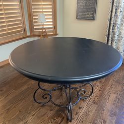 45” round Table