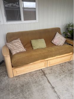 Free Futon