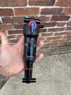 Rockshox Deluxe Select + Rear Shock F/s