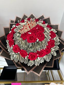 Red Rose Money Bouquet with Crown