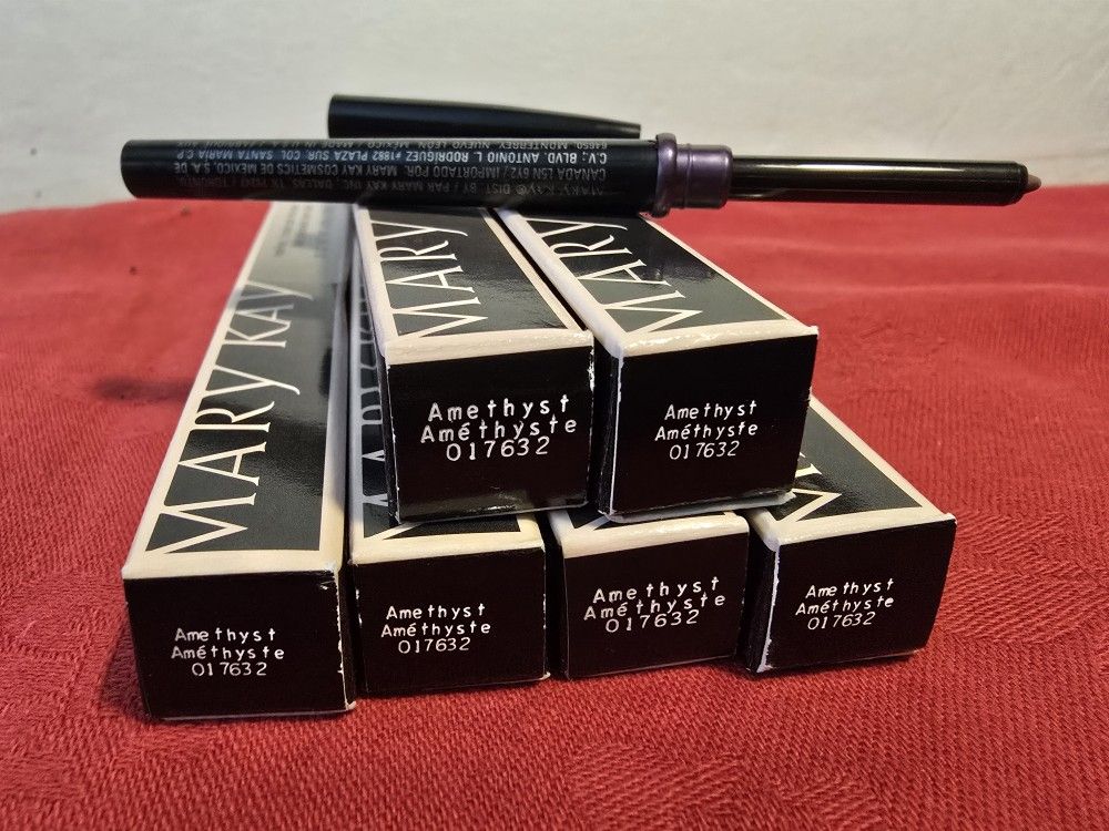 Mary Kay eyeliner, # 017632 Amethyst