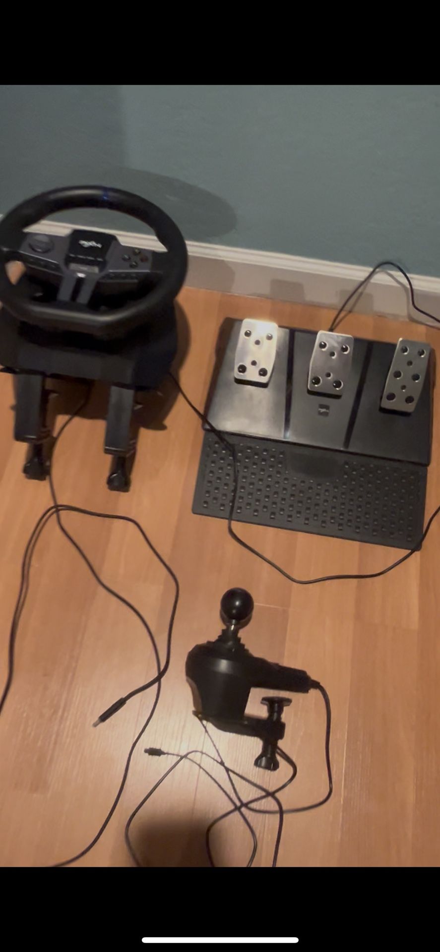 Gaming Steering Wheel And Pedals Multiplatform