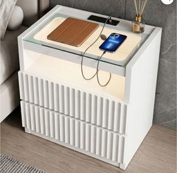 NewInBox Nightstand