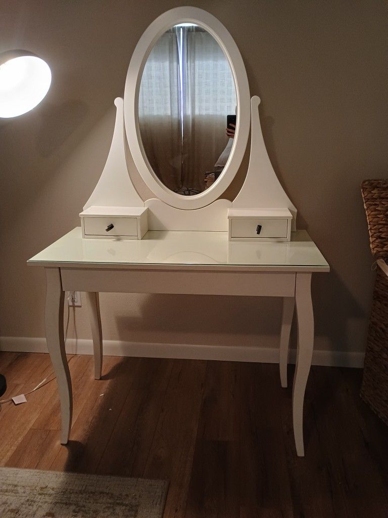 Hemnes Dressing Table With Mirror And Stool, White