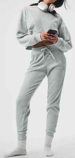 Alo Yoga Muse Set
