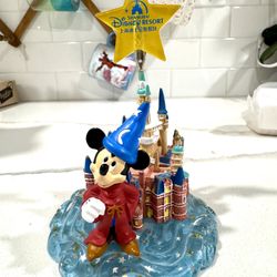 Disney Sorcerer Mickey Shanghai Resort Photo Clip