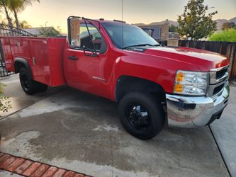 2010 (6.0 VORTEC) 3500HD SERVICE TRUCK