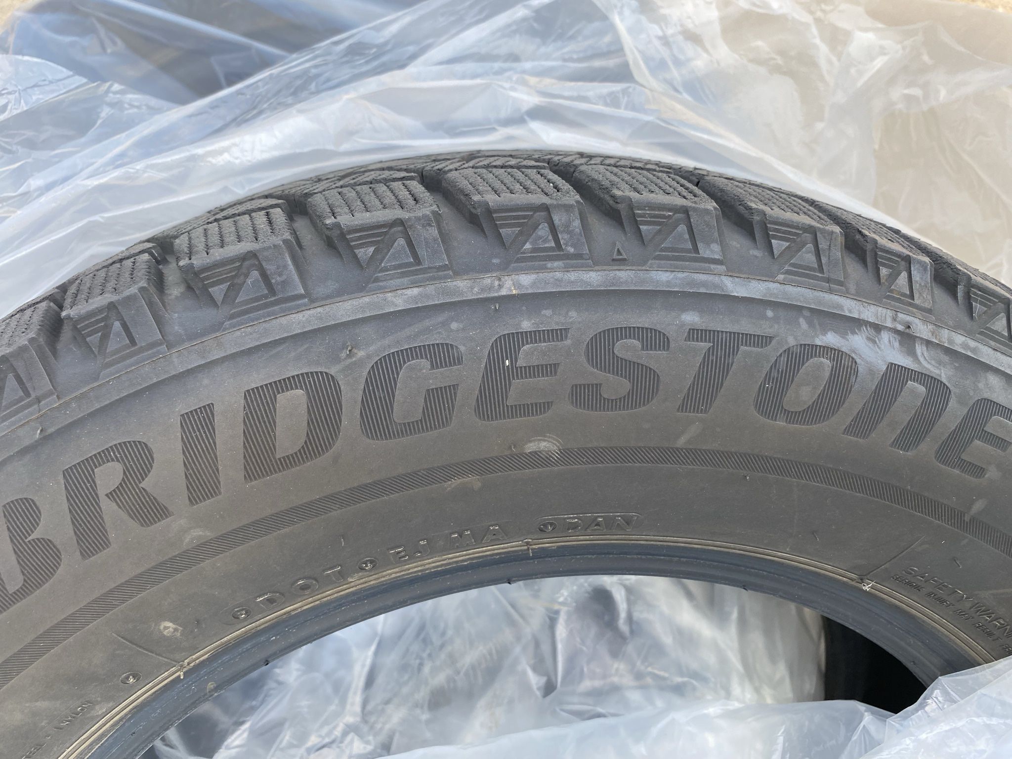 Snow Tires  205/65R16 95T