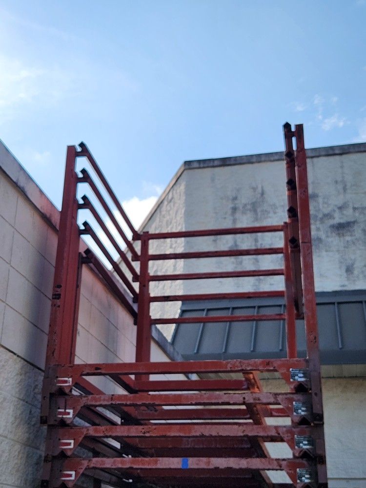 Portable pallet racking.