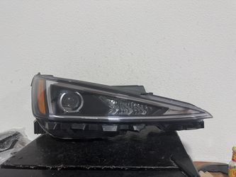 HYUNDAI ELANTRA RIGHT HEADLIGHT 2020