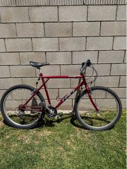 90’s GT Outpost 26” Mountain Bike