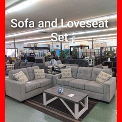 🤓 Sofa and Loveseat Set