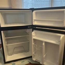 Whirlpool Mini Fridge