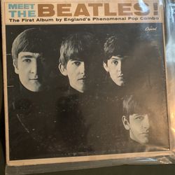 BEATLES (Original Press) “Meet The Beatles”