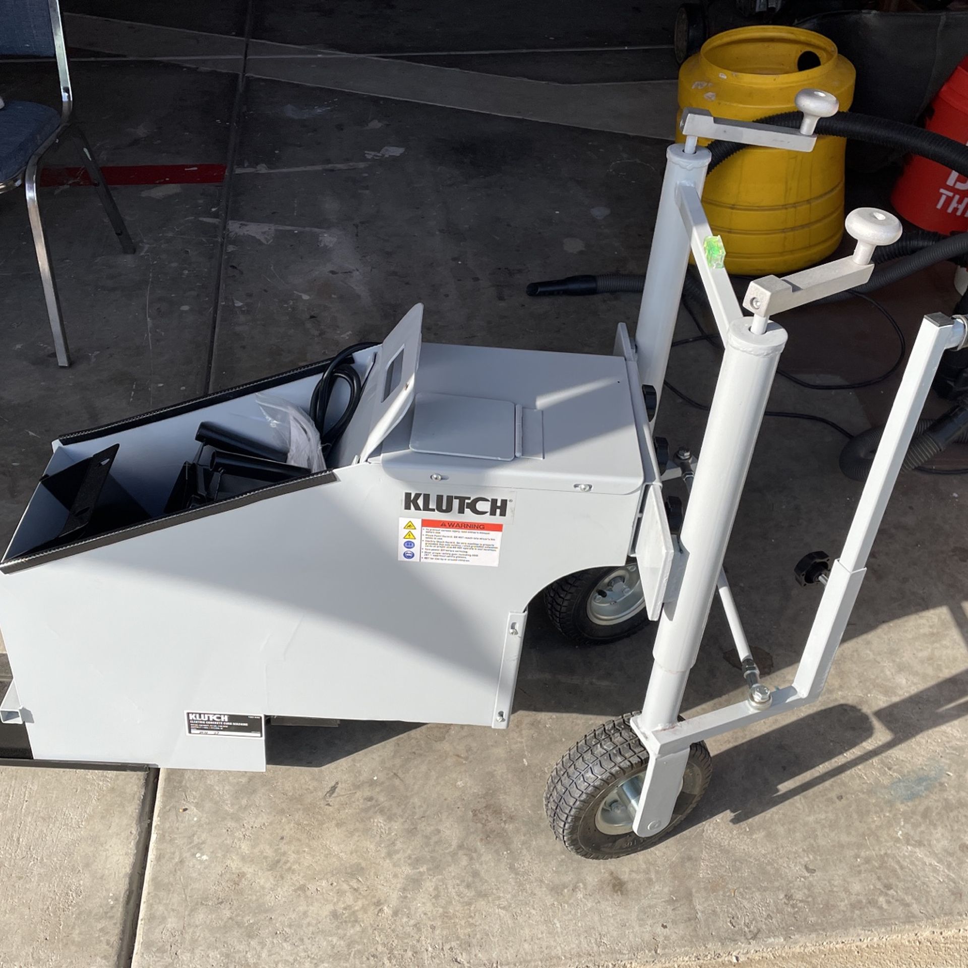 Klutch Cement Curb Machine Landscape for Sale in Riverside, CA OfferUp