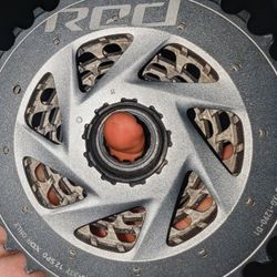 SRAM RED CASSETTE