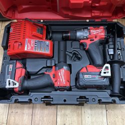 Milwaukee Fuel Hammer Drill Impact Driver Kit 5ah Battery 