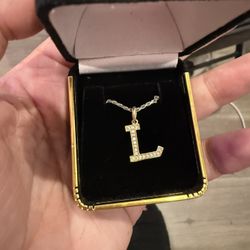 10kt Gold “L” Pendant 