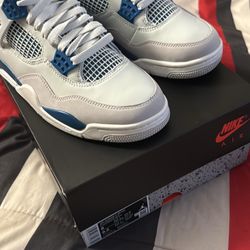 JORDAN MILITARY 4s 