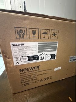 Neewer light cbl20B bi-color led video light