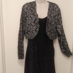 Vestido De Terciopelo Con Chaqueta 