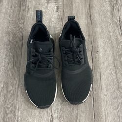 adidas NMD size 7