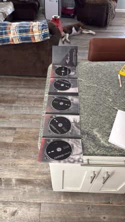 Games Of Thrones The Complete HBO 4th Seasons  5 Disc Never Played