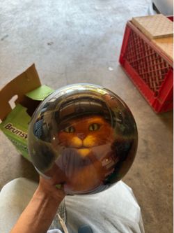 Brunswick Viz-A-Ball Shrek Puss in Boots Bowling Ball