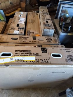 Assorted kitchen Cabinets