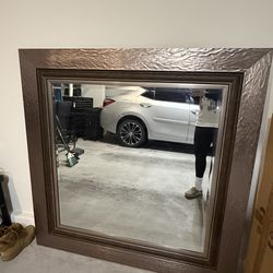 MIRROR IN GREAT CONDITION