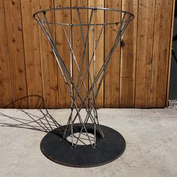 1950s Isamu Noguchi for Knoll Cyclone Dining Table Base Only vintage