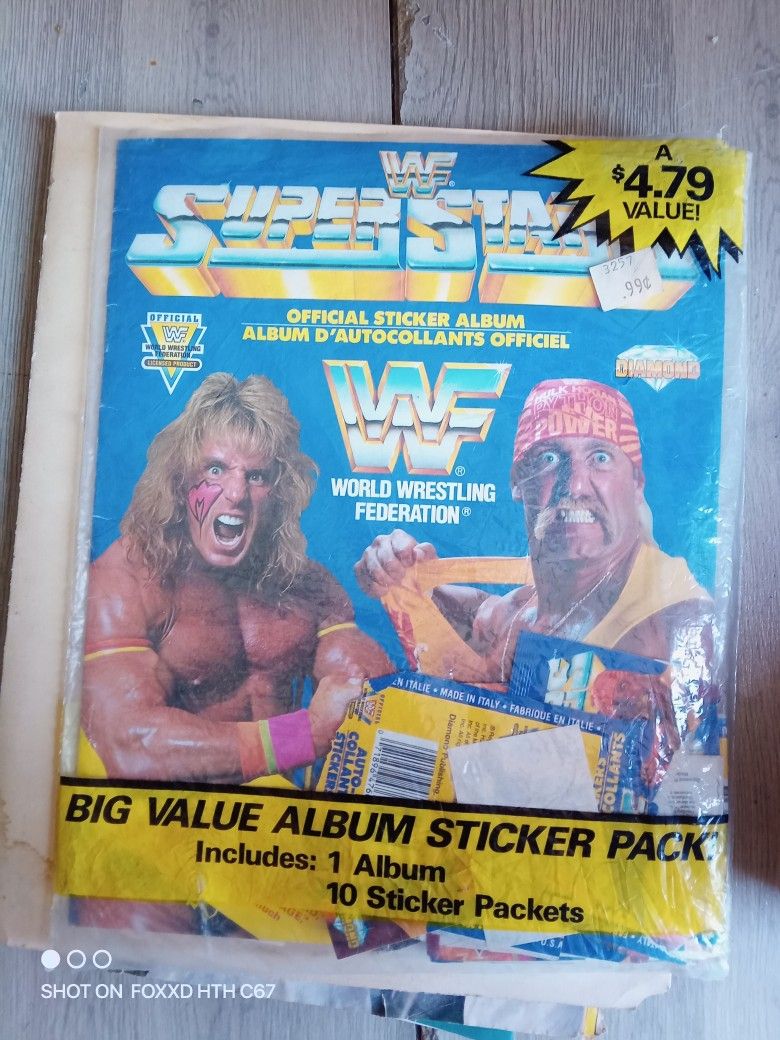WWF HULK HOGAN Ultimate W Vintage Diamond Sticker Book & Stickers