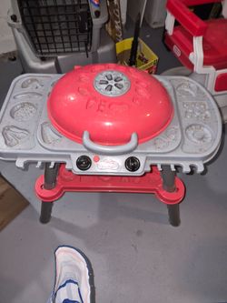 Kids playdoh bbq grill