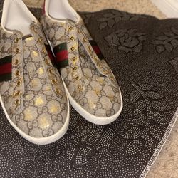 Woman’s Gucci Shoes 