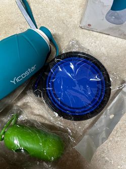Portable dog water bottle