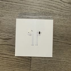 AirPods with Wireless Charging Case