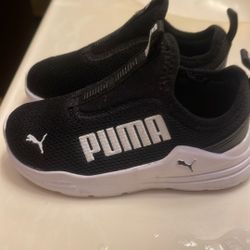 Brand New Toddler Pumas Size 8c 