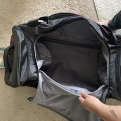 Large Very Durable 33 inch Travel Duffle 
