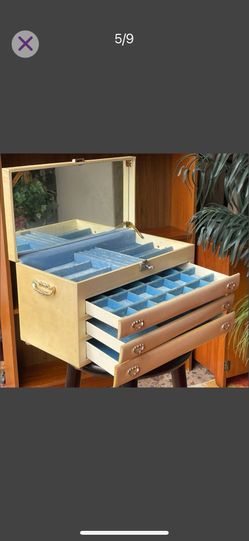 Original Vintage MCM "Lady Buxton" Jewelry Box with Mirror - 17W x17H (open) x9D - with Original Mirror and Key