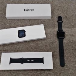Apple Watch SE 3 (GPS) 40mm Starlight Aluminum Case with Starlight Sport Band any size color available- (2025)