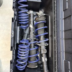 2018-2019 VW Atlas Suspension With H&R Lowering Springs Installed 