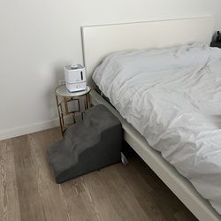 Queen bed frame + mattress