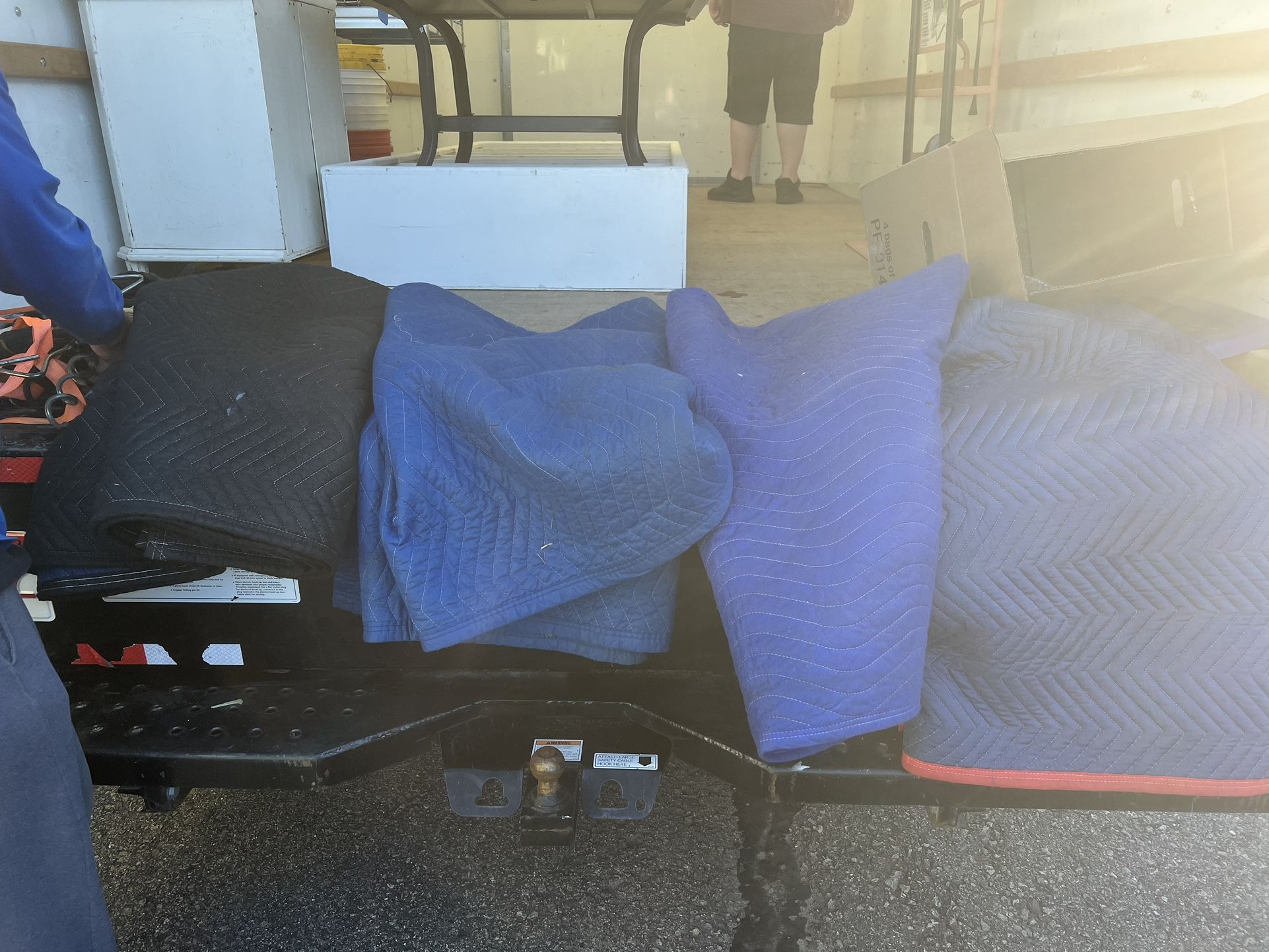4 Moving Blankets