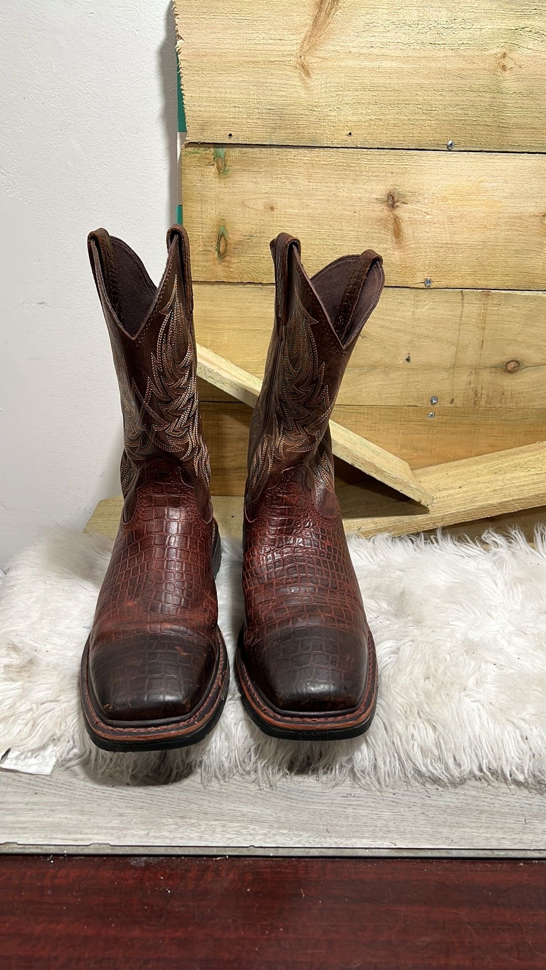 Ariat Men’s WorkHog XT Coil Work Boots size 12D