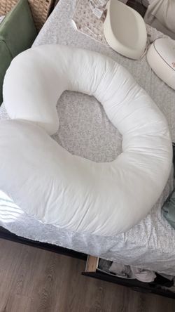Free pregnancy pillow