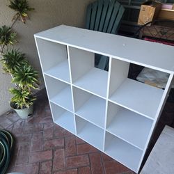 9 Hole Shelf