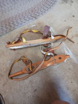 Ice Skates Antique